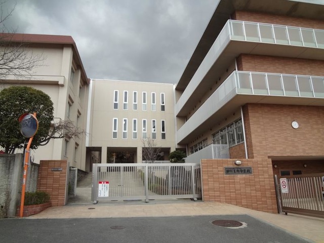 生駒中学校